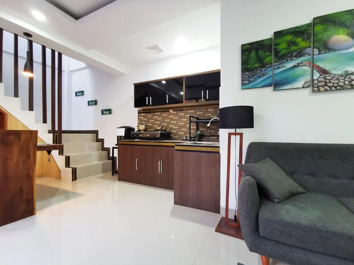 3 Bedroom Sunny Villa By Apartico Ungasan