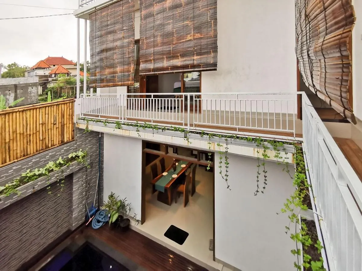 3 Bedroom Sunny Villa By Apartico Ungasan