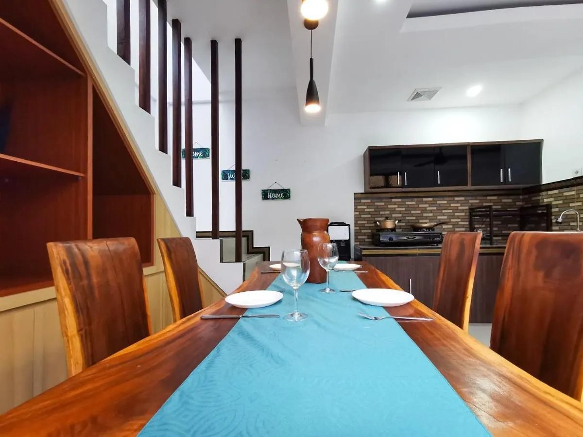 3 Bedroom Sunny Villa By Apartico Ungasan 0*,