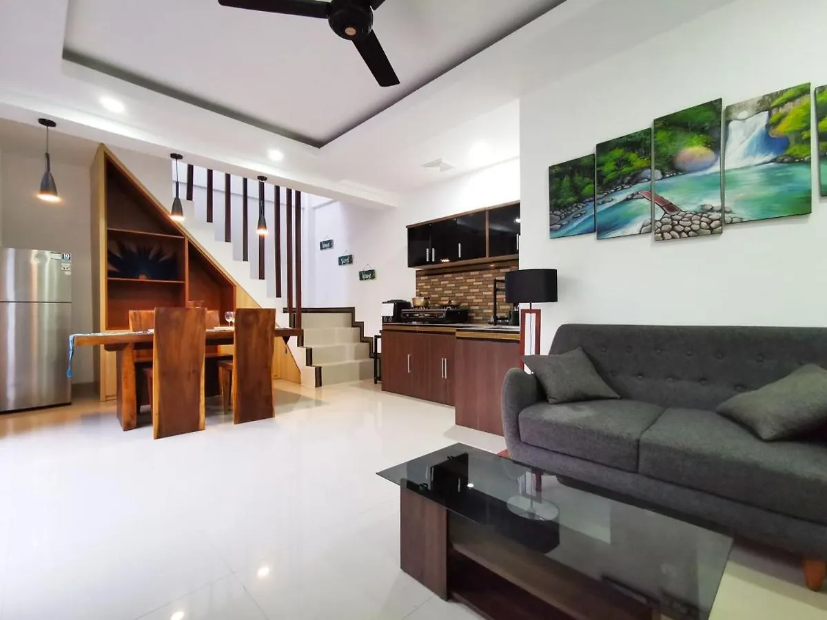 3 Bedroom Sunny Villa By Apartico Ungasan