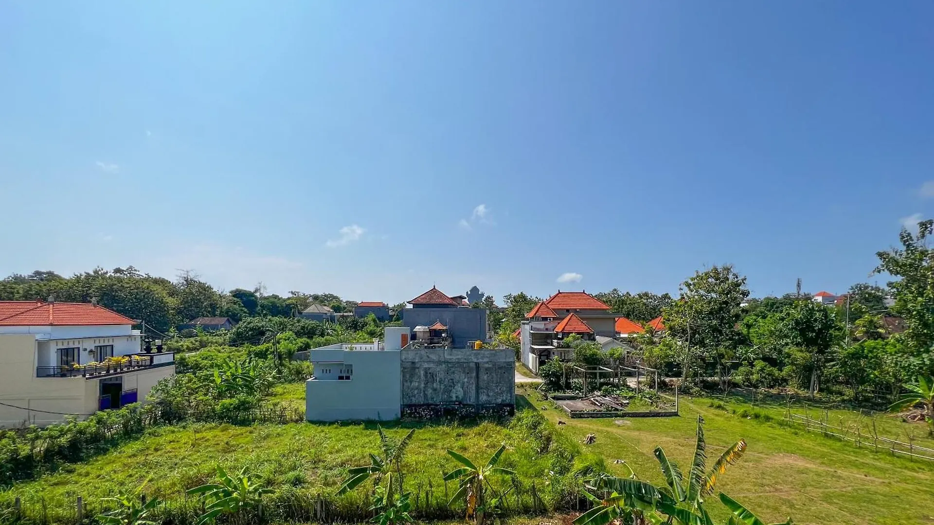 3 Bedroom Sunny Villa By Apartico Ungasan